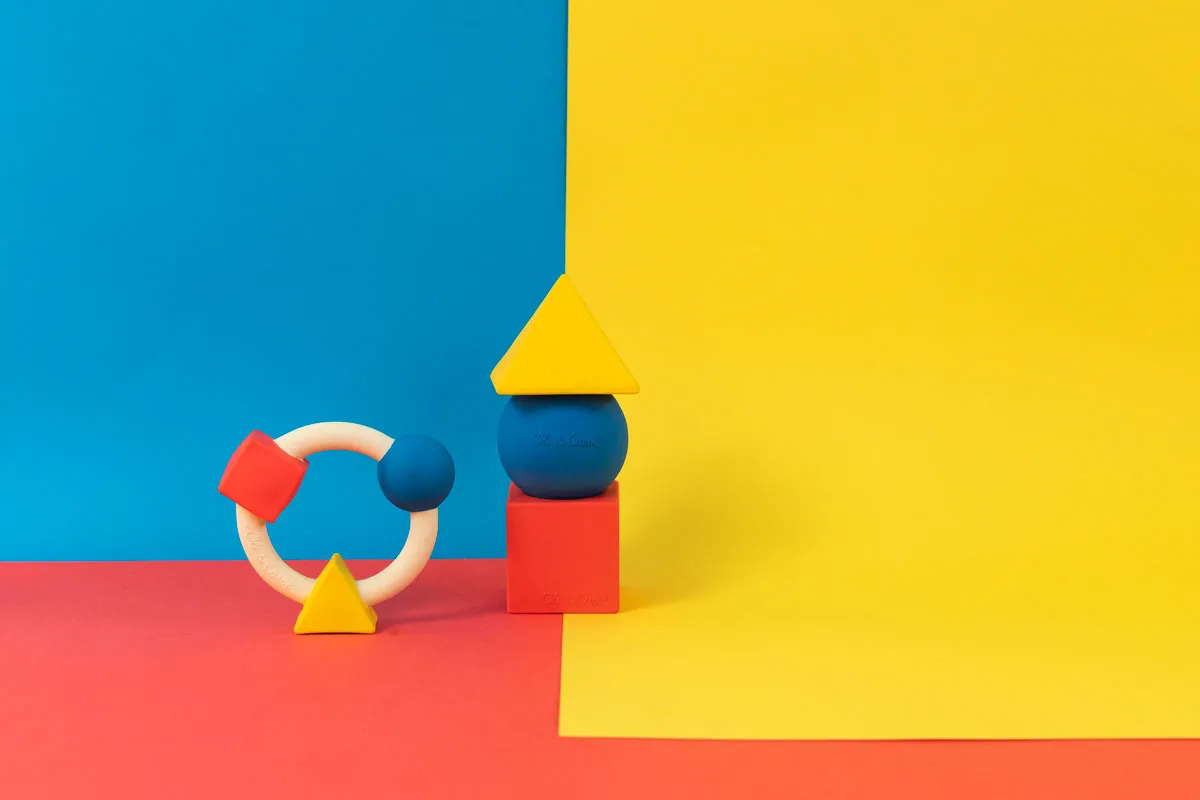 Oli & Carol X Bauhaus Movement Teething Ring Basic Colours
